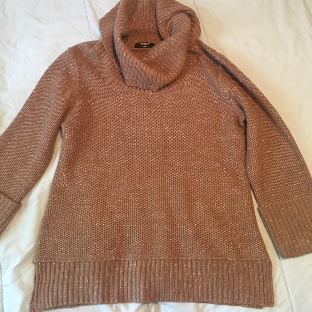 Verve ami Sweater size L worn once